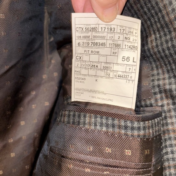 Ermenegildo Zegna 100% Wool Plaid Print Blazer for MEN​​ - Picture 6 of 15